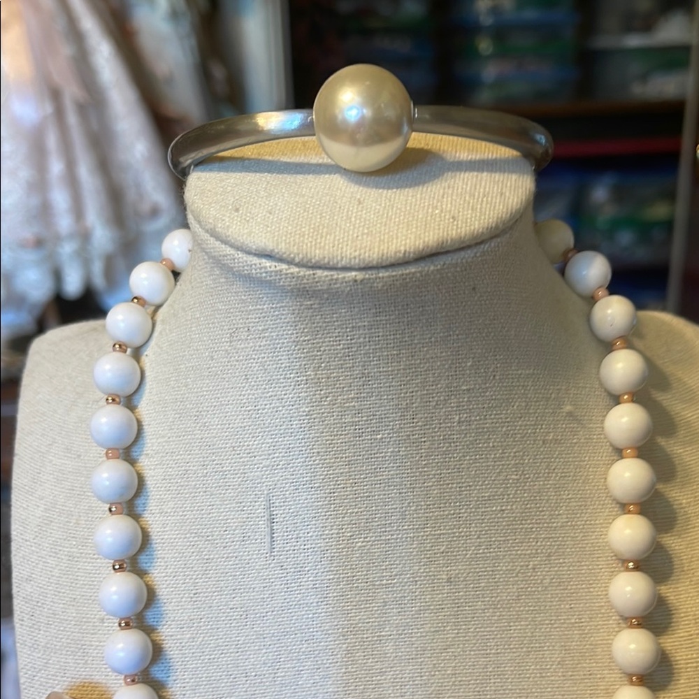 Elegant Silver and White Beaded Necklace and Bracelet